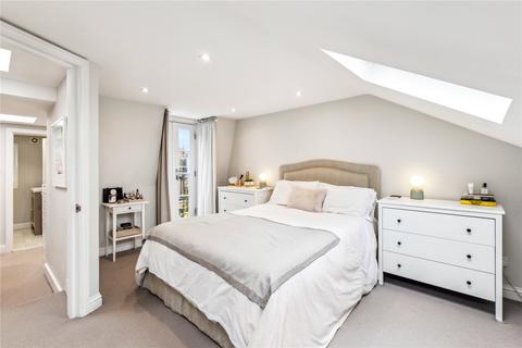 14 Ballantine Street, London, SW18 1AL