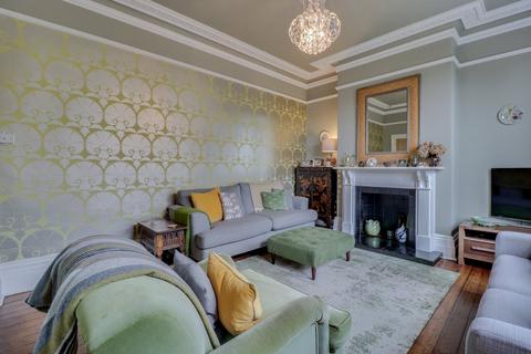 64 Broadgate Lane, Horsforth, Leeds, LS18 4AG