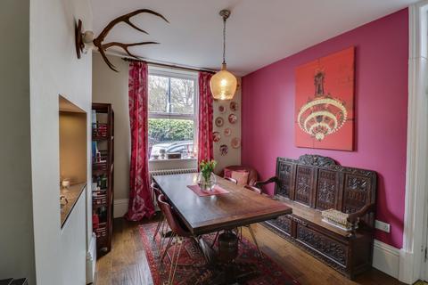 64 Broadgate Lane, Horsforth, Leeds, LS18 4AG