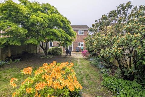 28 Hamilton Close, Bordon, GU35 0UD