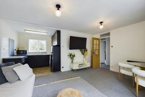 2 bedroom semi-detached bungalow for sale, Bowmont Drive, Aylesbury HP21