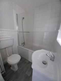 3 bedroom terraced house to rent, South View Terrace, Middlesbrough TS3
