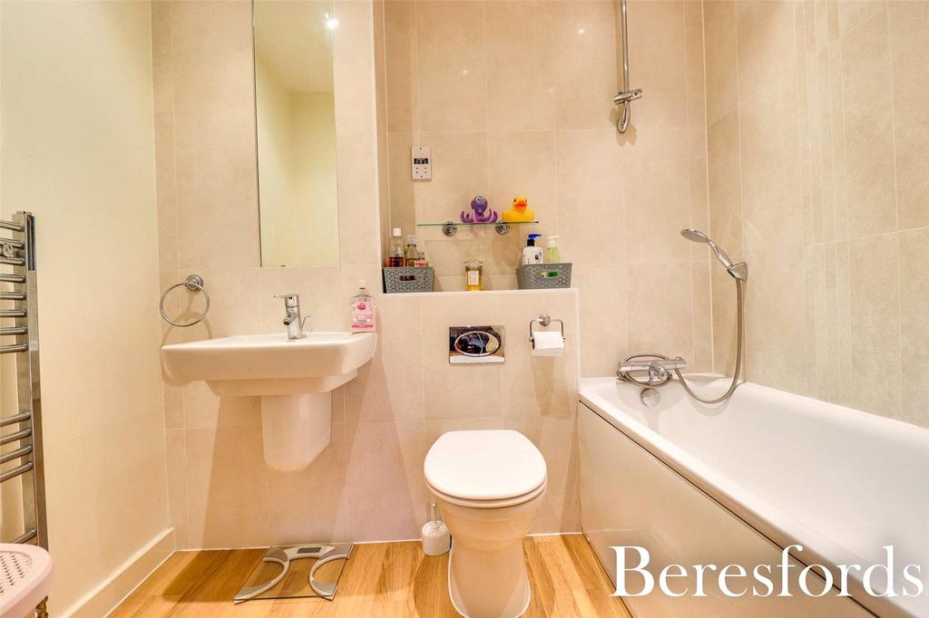 Main Bathroom