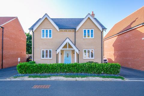 3 bedroom detached house for sale, Abrey Close, Great Bentley, Colchester, CO7
