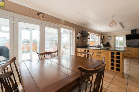 4 bedroom detached house for sale, Fairfax Drive, Herne Bay