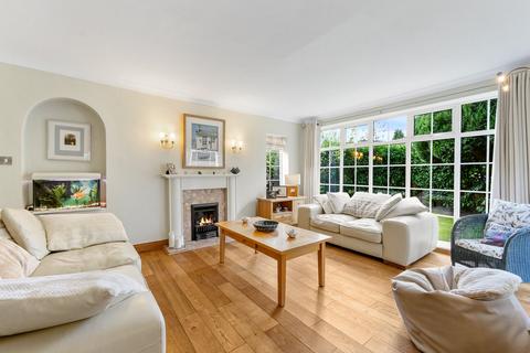 4 bedroom detached house for sale, The Spinney, Rawdon, Leeds, West Yorkshire, LS19