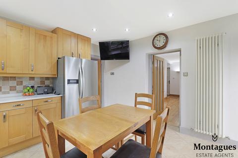 20 Bluemans, North Weald, Epping, CM16 6EU