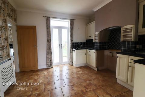 118 Crewe Road, Shavington, Crewe, CW2 5DL