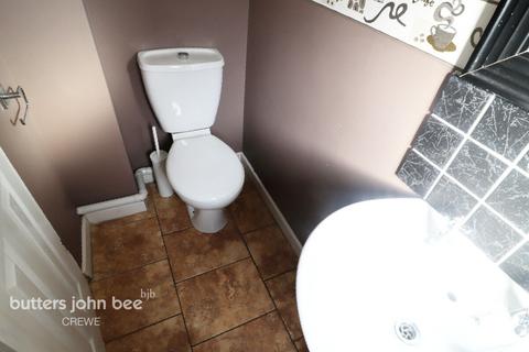 118 Crewe Road, Shavington, Crewe, CW2 5DL