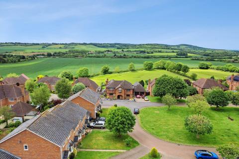 3 bedroom semi-detached house for sale, Woodbank, Princes Risborough HP27