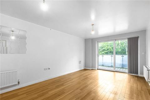 1 bedroom apartment for sale, Chigwell Road, London, E18