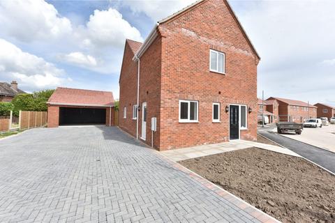 3 bedroom detached house to rent, White Horse Drive, West Row, Bury St. Edmunds, Suffolk, IP28