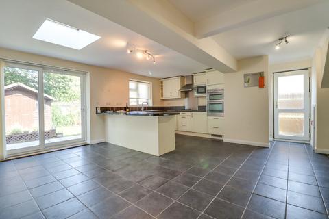 3 bedroom semi-detached house for sale, Wootton, Netley Abbey