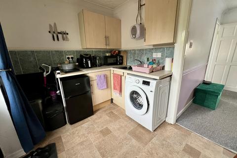 1 bedroom semi-detached bungalow for sale, Babell Hill, Pensarn, Carmarthen