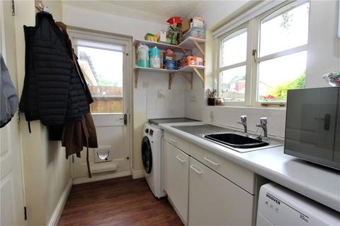4 Mallards Way, Lightwater, GU18 5ND