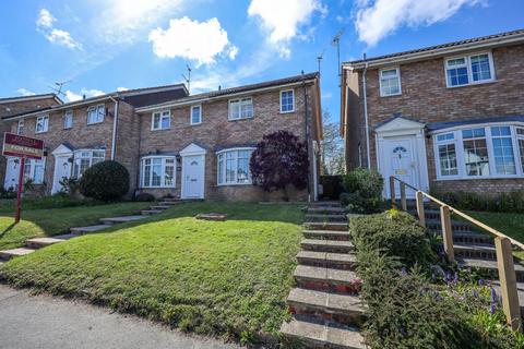 3 bedroom end of terrace house for sale, Cleveland Gardens, Burgess Hill, RH15