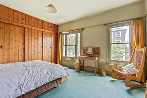 3 bedroom terraced house for sale, Chaucer Road, London, SE24