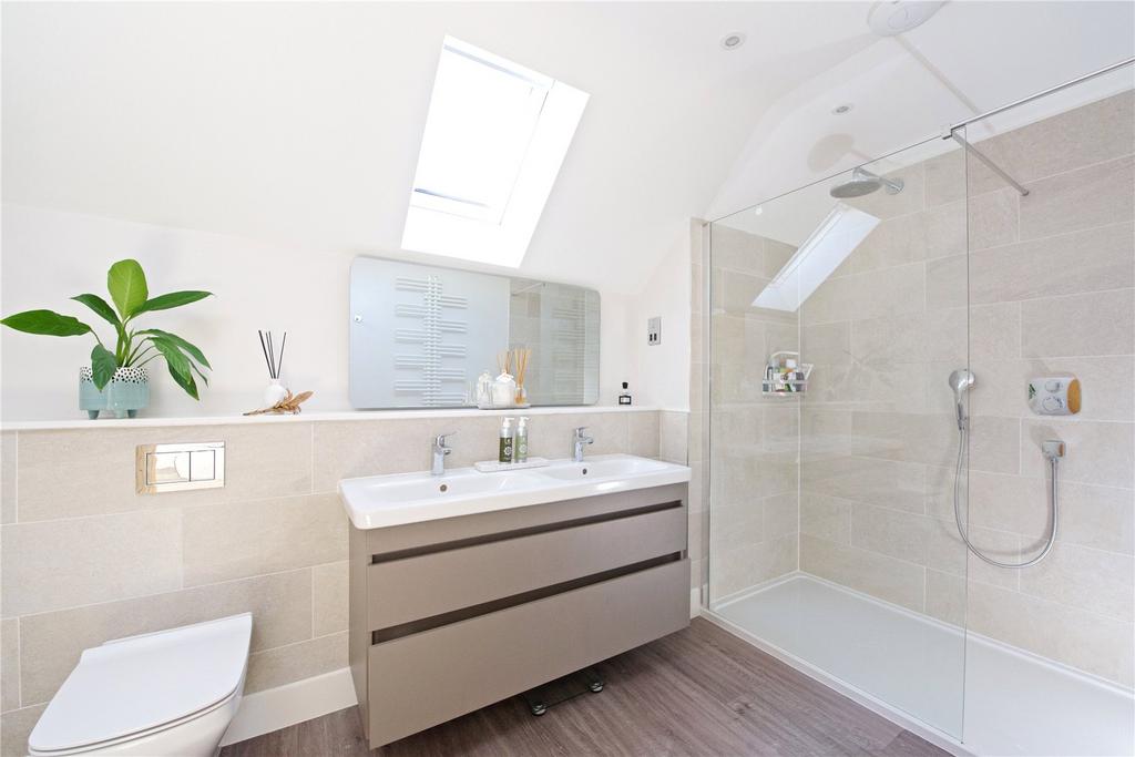 En Suite Shower Room