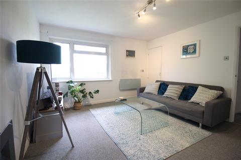 2 bedroom apartment for sale, Deane Gardens, Lee-On-The-Solent, Hampshire, PO13