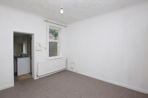 2 bedroom end of terrace house to rent, St. Margarets Place, Peterborough PE2