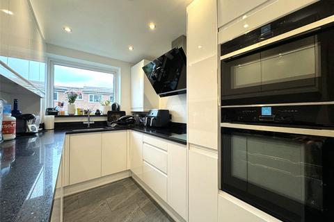2 bedroom apartment to rent, Woodlands Road, Redhill, Surrey, RH1