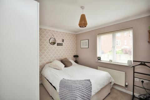 47 Goodwin Close, Chelmsford, CM2 9GX