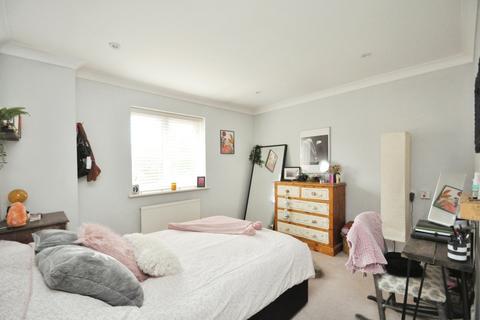 47 Goodwin Close, Chelmsford, CM2 9GX