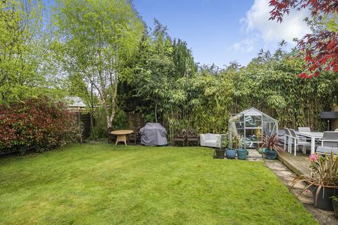 2 bedroom bungalow for sale, Madeley Road, Church Crookham, Fleet