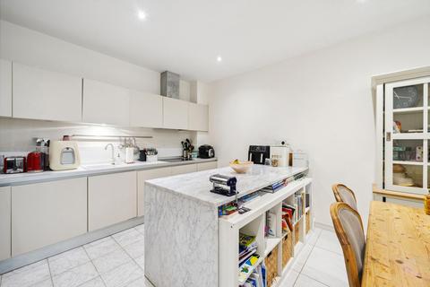 2 bedroom flat to rent, Acqua House, 41 Melliss Avenue, Richmond, Surrey, TW9