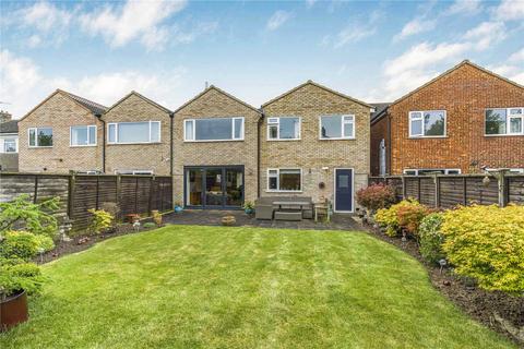 17 Cherry Tree Road, Chinnor, OX39 4QY