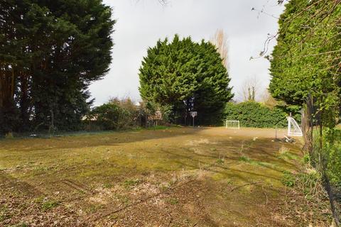 Land for sale, Ostlers Way, Kettering, Northamptonshire, NN15