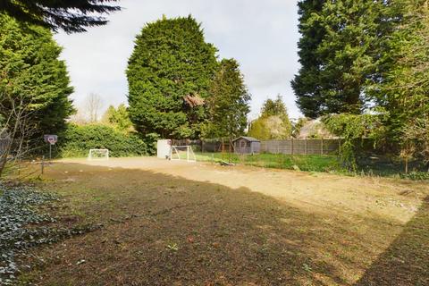 Land for sale, Ostlers Way, Kettering, Northamptonshire, NN15