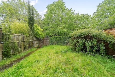 3 bedroom end of terrace house for sale, Bellfields,  Guildford,  GU1