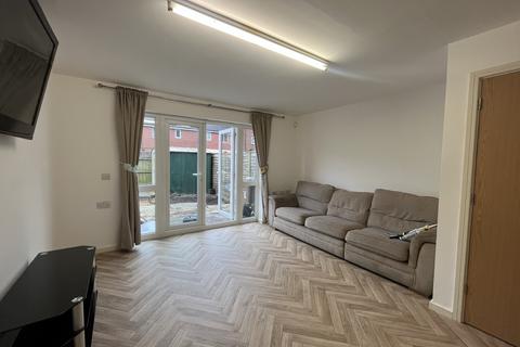 8 The Phoenix, Salford, M7 1NX