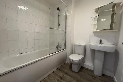 8 The Phoenix, Salford, M7 1NX