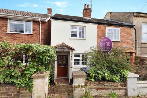 2 bedroom end of terrace house for sale, Farnborough Road, Farnham, Surrey, GU9