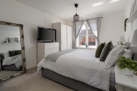 2 bedroom flat for sale, Webber Street, Horley, Surrey, RH6
