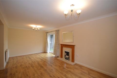 4 bedroom detached house to rent, Stokes Close, Halewood, Liverpool, Knowsley, L26