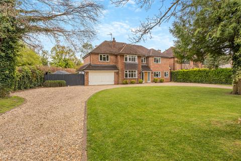 Copperbeech Long Walk, Chalfont St Giles, HP8 4AN