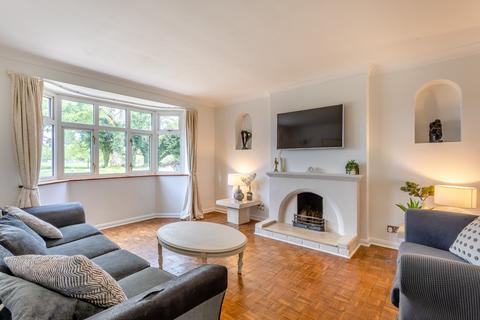 Copperbeech Long Walk, Chalfont St Giles, HP8 4AN
