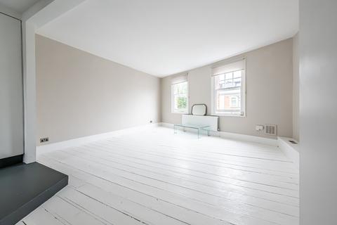 1 bedroom flat for sale, Queenstown Road, Battersea, London, SW8