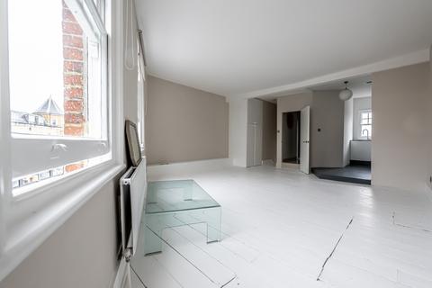 1 bedroom flat for sale, Queenstown Road, Battersea, London, SW8