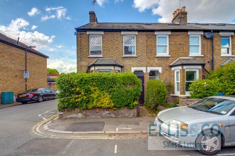 21 Oaklands Road, Hanwell, London, W7 2DP