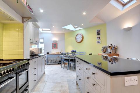 117 Harpsden Road, Henley-on-thames, RG9 1ED