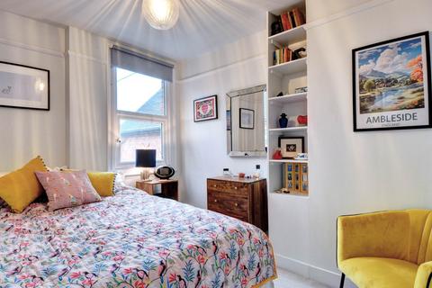 117 Harpsden Road, Henley-on-thames, RG9 1ED
