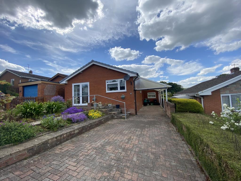 Presteigne, Powys, LD8 3 bed detached bungalow for sale £260,000