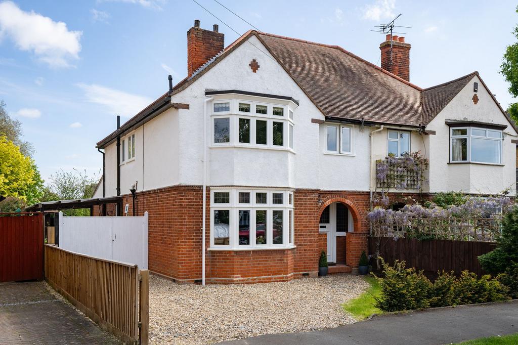 Hurst Park Avenue, Cambridge, CB4 4 bed semidetached house for sale