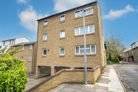2 bedroom apartment for sale, Russell Court, Cambridge, CB2