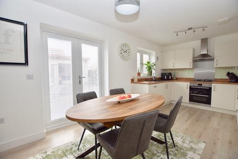 2 Chestnut Close, Market Weighton, York, YO43 3GU