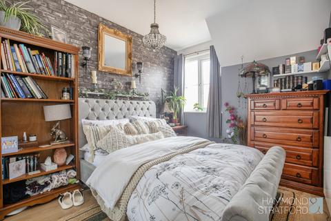 19 Bryony Way, Attleborough, NR17 1QL
